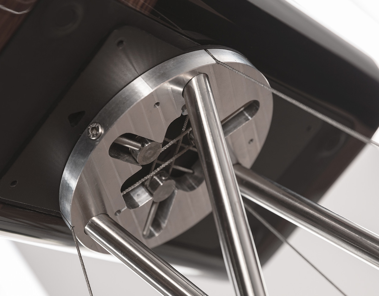 Q Acoustics Concept 300 - stojany Tensegrity